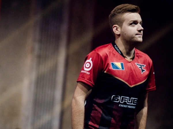 里选择中距 里选择中距